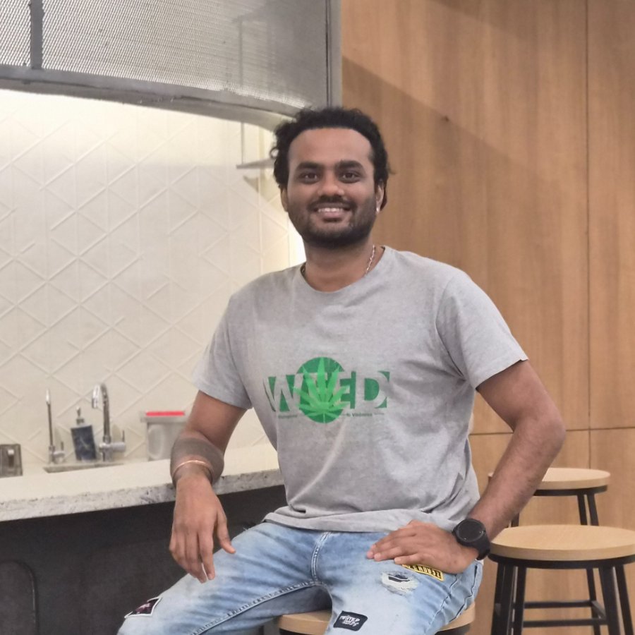 Karthik Vivekananda — Engineer, Platform